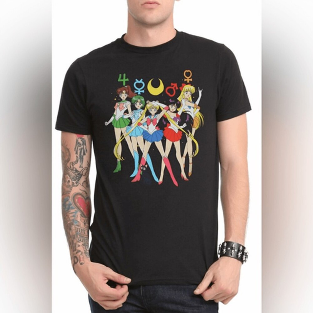 NWOT Sailor Moon Guardian Line Up Black Short Sleeve Tee Shirt - Size Small